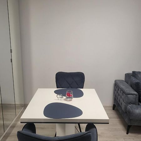 Hils Pallady Apartament Lyly Bukarest Eksteriør billede