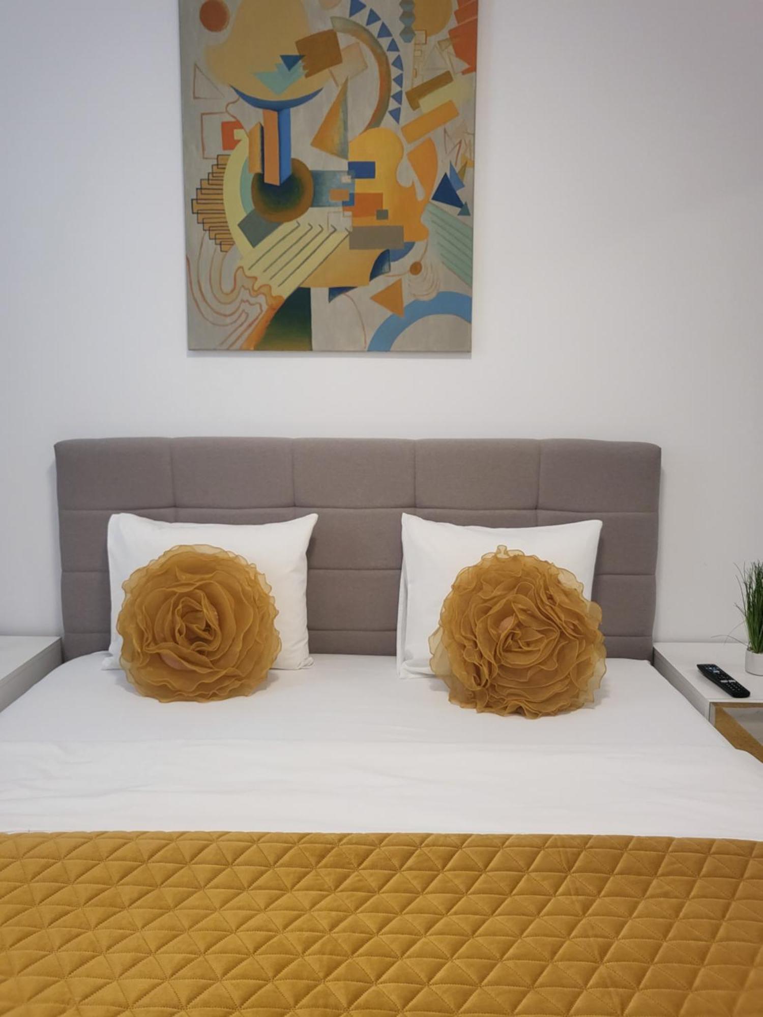 Hils Pallady Apartament Lyly Bukarest Eksteriør billede